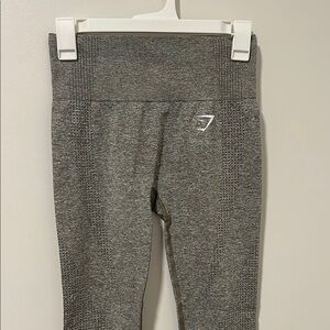 Gymshark Gray Leggings 24’ Inseam Size XS Workout Travel Athletic